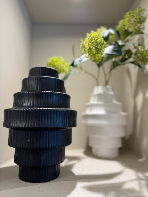Fabia Large Black Vase